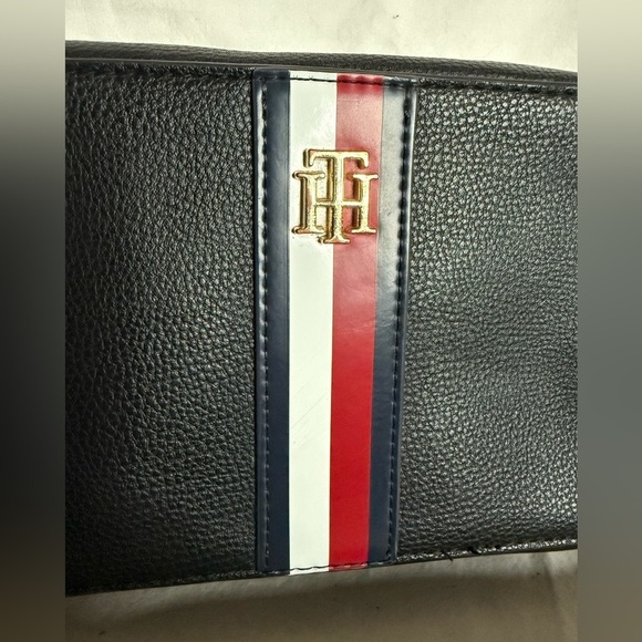 Vintage Tommy Hilfiger Navy Blue Faux Leather Crossbody Purse - Picture 2 of 13